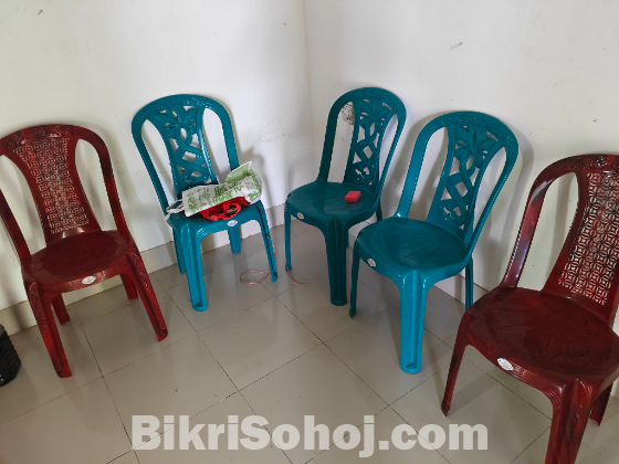 প্লাস্টিকের চেয়ার ৬ পিস